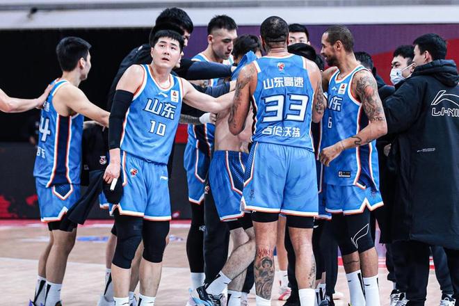 u8首页从山东男篮今晚回应争议到武汉三镇今晨状态回暖，马赛窗口期完成体检的简单介绍